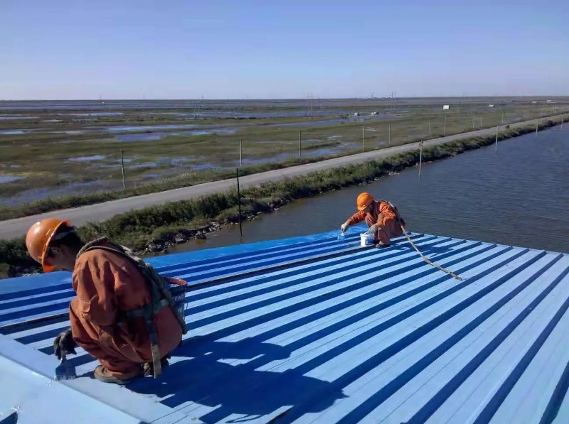 大兴钢结构屋面漏水原因